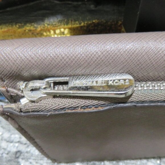 MICHAEL KORS Cream Pale Pink compact wallet - Picture 3 of 7